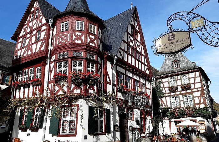 Bacharach hotel (900x656, 141Kb)