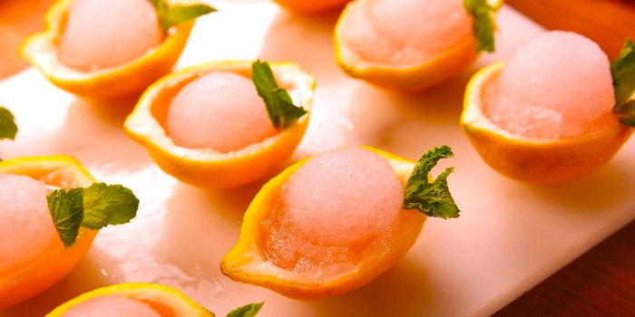 1499442781-delish-spiked-pink-lemonade-slushies-1.bf3adccd (700x350, 242Kb)