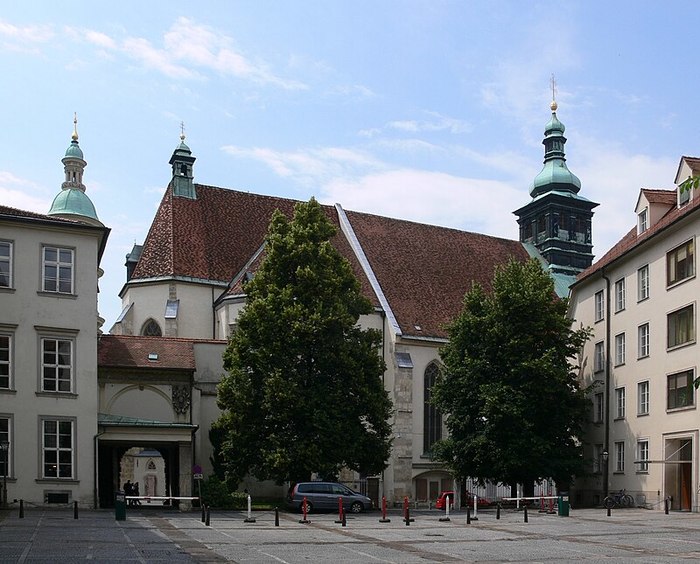 Graz_Dom_Burghof (900x764, 100Kb)