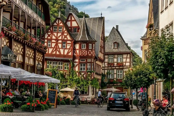 bacharach-2 (900x666, 184Kb)