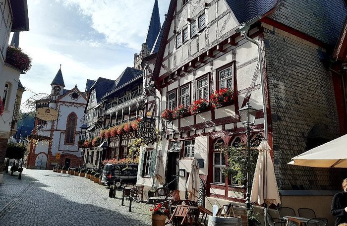 20201021-Bacharach1 (900x656, 124Kb)
