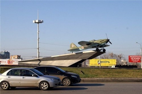 штурмовик ил-18