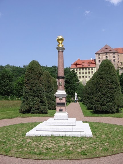 Замок Везенштайн (нем. Schloss Weesenstein) 32339