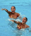 Кристина Николини и Елена Тини (Christina Nicolini and Elena Tini) из Сан-Марино. Выступление пар на чемпионате Европы по синхронному плаванию в Будапеште, 5 августа 2010 года.