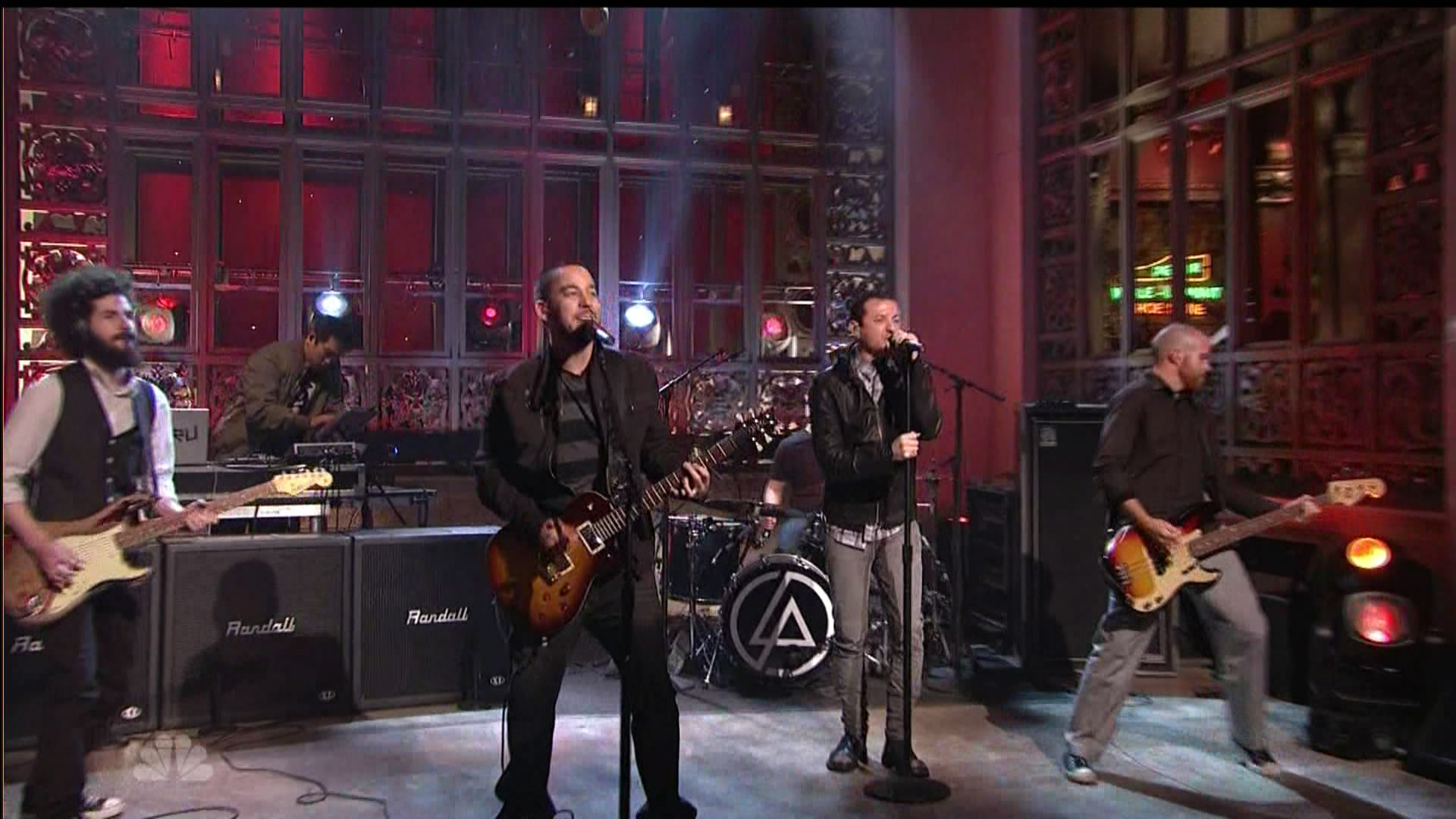 Linkin Park - Bleed It Out (SNL 12.05.2007 Live)