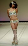 Японская Премия дизайна белья Триумф Вдохновения (Triumph Inspiration Award Japan lingerie design)  в Бунка колледже моды в Токио, 21 мая 2010.