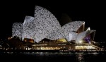 Сиднейская Опера. Яркий Сиднейский фестиваль (Vivid Sydney Festival) - праздник света, музыки и идей в Сиднее, 27 мая 2010 года.