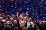 WBC Супертяжелый Чемпионат мира по боксу. Бой между Виталием Кличко из Украины и Альбертом Сосновским из Польши на Veltins Арене в Гельзенкирхене, Германия, 29 мая 2010 года. 