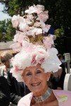 Пятидневные Королевские скачки (Royal Ascot) в Аскот, Англия, 15-19 июня 2010 года.