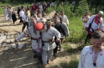 Праздник Ивана Купала (Kupalo) в лесу рядом с Бронницей, 60 км к востоку от Москвы, Россия, 19 июня 2010 года.