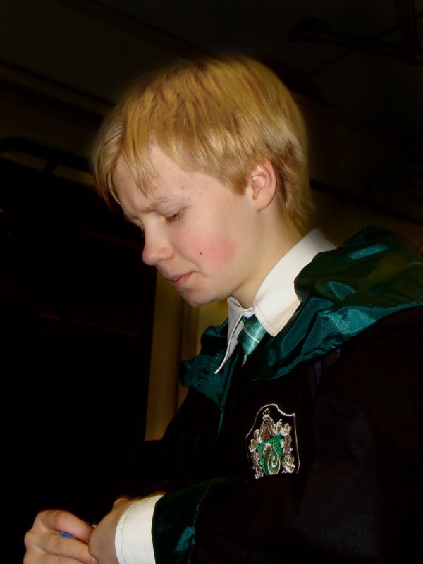 f_12722633.jpg