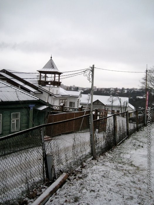 16.Вид от церкви на соседние дома.