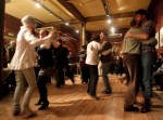 Неделя долгого танго на Tango Queer Festival в Буэнос-Айресе, Аргентина, 24 июля 2010 года.