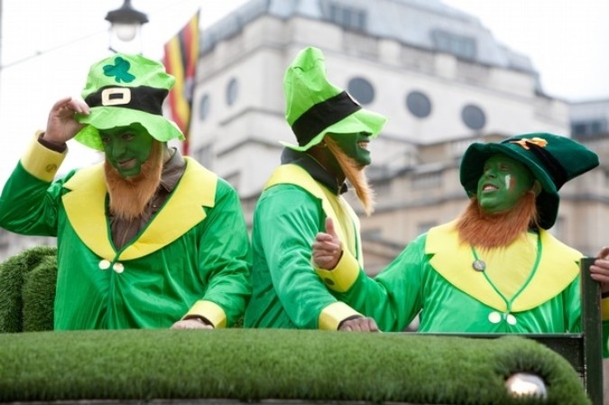 Парад Святого Патрика (St Patrick's Day parade) в Лондоне, 13 марта 2011 года.