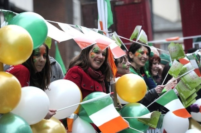 Парад Святого Патрика (St Patrick's Day parade) в Лондоне, 13 марта 2011 года.