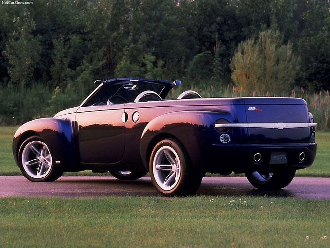 Chevrolet SSR Concept 2000 release.