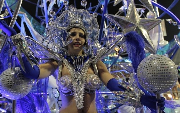 Карнавал в Сан-Паулу (Carnival in Sao Paulo), Бразилия, 17-18 февраля 2012 года.