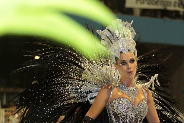 Карнавал в Сан-Паулу (Carnival in Sao Paulo), Бразилия, 17-18 февраля 2012 года.