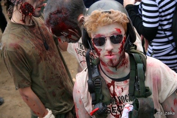 Торонто, Канада. Zombie Walk.