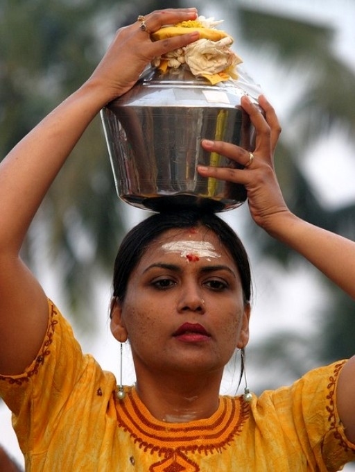 Индуистский Тайпусам фестиваль (Hindu festival Thaipusam), Куала-Лумпур, Малайзия, 19-20 января 2011 года.