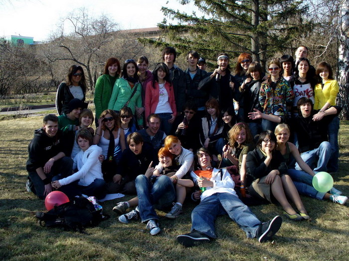 14503635_allinfamily (700x525, 174Kb)