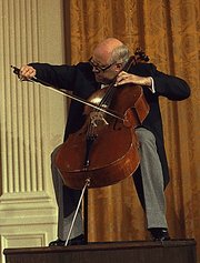 180px-Mstislav_Rostropovich_1978[1] (180x237, 12Kb)