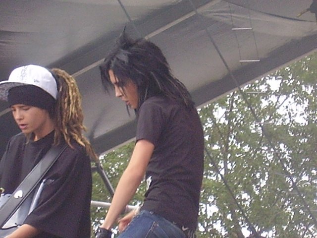  (640x480, 64Kb)