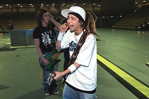 04-Tom-Kaulitz-Tokio-Hotel (485x322, 32Kb)