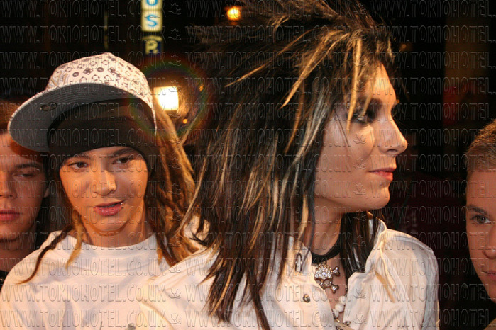  (699x466, 201Kb)