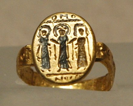 Wedding_ring_Louvre_AC924 (440x350, 35Kb)