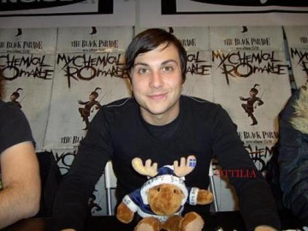 my_chemical_romance--large-msg-116724264663 (448x336, 24Kb)