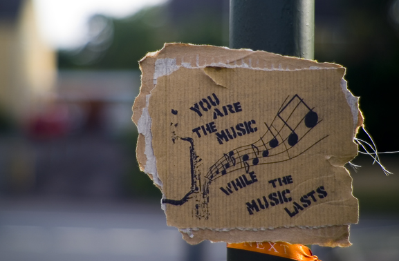 1187543510_25356237_Music_by_DrBunsenHoneydew (577x378, 162Kb)