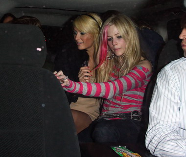 avril6_47539e0f463f0 (380x321, 50Kb)