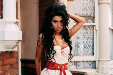 amy_winehouse5 (450x300, 50Kb)