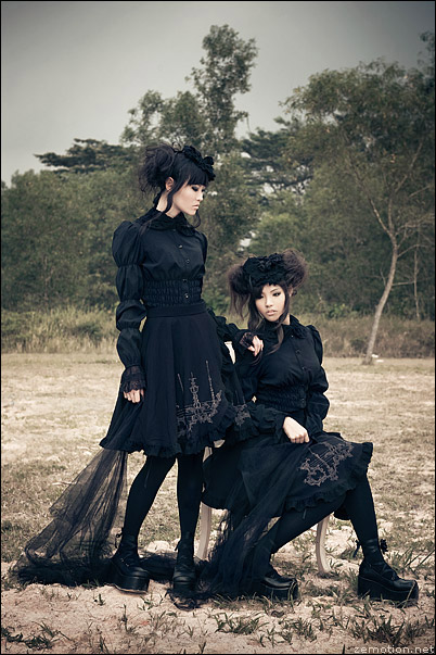 http://img0.liveinternet.ru/images/attach/b/3/22/152/22152334_goths.jpg