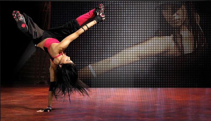 19216971_18302852_17829073_12246442_10207264_7209886_sofia20boutella1 (700x404, 270Kb)