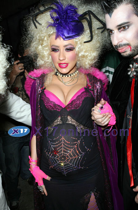 HalloweenXTina (450x683, 91Kb)