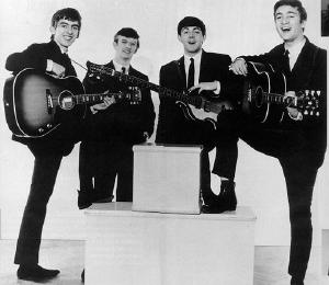 в какой стране зародился рок. 9677957 the beatlesphoto416. в какой стране зародился рок фото. в какой стране зародился рок-9677957 the beatlesphoto416. картинка в какой стране зародился рок. картинка 9677957 the beatlesphoto416. Предпосылкой для создания нового музыкального направления послужили и культурные, и социальные факторы. Это и отгремевшая Вторая мировая война, и дискриминация чернокожего населения в ряде штатов, и застойные явления в искусстве. Рок, вобрав в себя различные направления, элементы фольклора и чернокожего, и белого населения Америки, стал демократичным и отвечающим духу времени явлением в музыкальном мире.