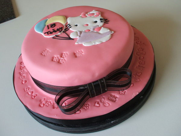 hello-kitty-cake (600x450, 129Kb)