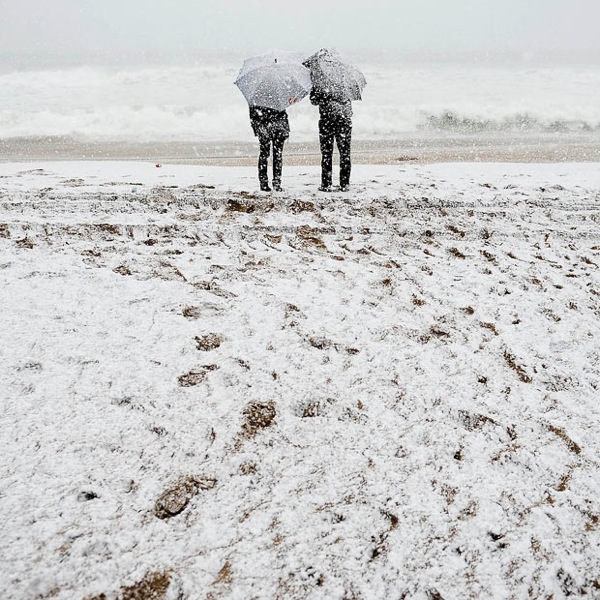 ice_weather_barcelona_beach (600x600, 159Kb)