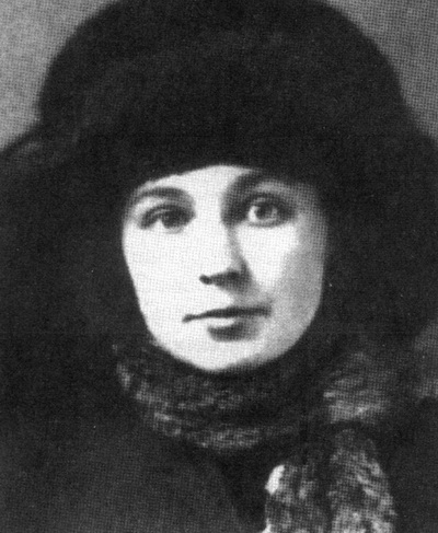 Marina_Cvetaeva_1917 (400x487, 120Kb)