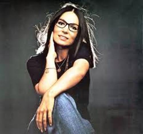 Nana Mouskouri-1-1 (500x468, 23Kb)
