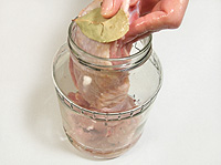 put-chicken-in-jar (200x149, 11Kb)