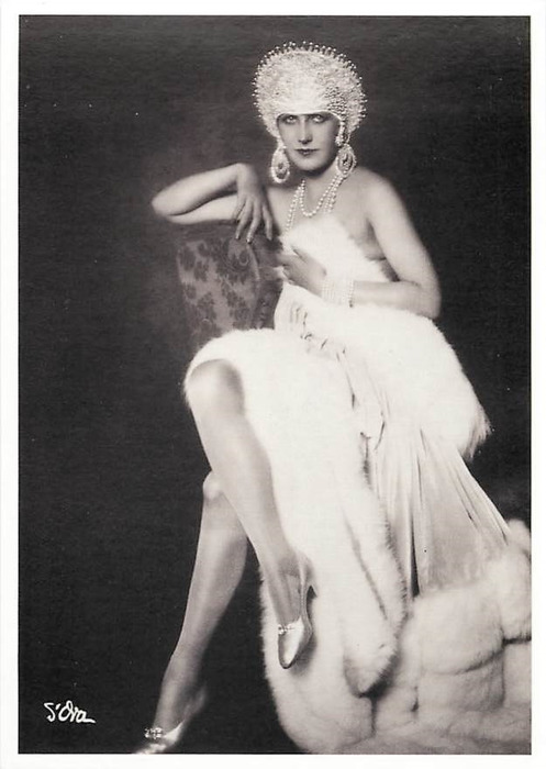 tumblr_mb7aieOkiw1qi533ro1_1280 (497x700, 74Kb)
