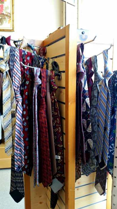 Pic-2_Thrift-store-ties (393x700, 375Kb)