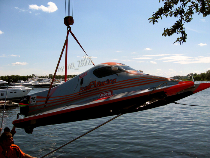 Болид F1 H20