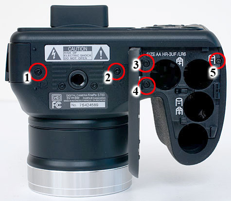 Fujifilm Finepix S700 disassembly and IR conversion — step 3