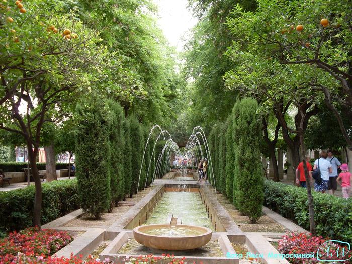 1249286563_Ispaniya_Mayorka__Pal_ma_de_Mayorka_Kafedral_nuyy_Sobor__Ploschad__Spain_Mallorca_Palma_d (700x525, 111Kb)
