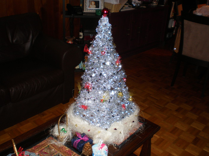 tree X-tmass 009 (700x525, 94Kb)