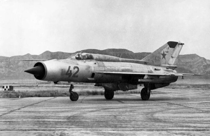 1961mig-21pfm (700x452, 156Kb)